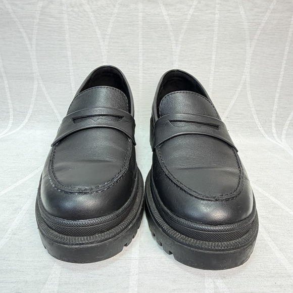 Portland Leather Goods Patina Zoe Chunky Platform Loafer Black Leather 9.5 EUC - Picture 4 of 9